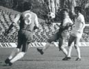 Kazimierz Deyna w barwach Legii Warszawa, podczas jednego z meczów ligowych